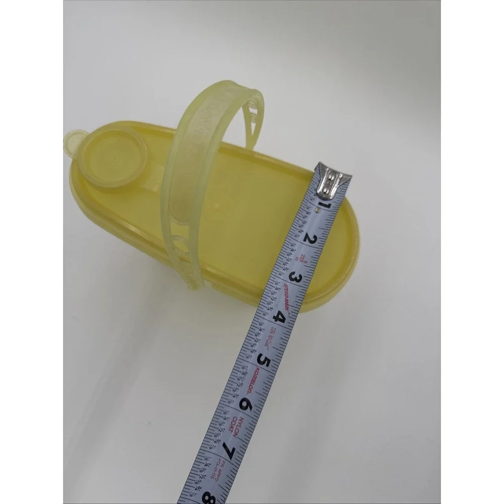 Vtg Tupperware Yellow Slim‎ Pitcher Beverage Container with Handle and Spout Lid